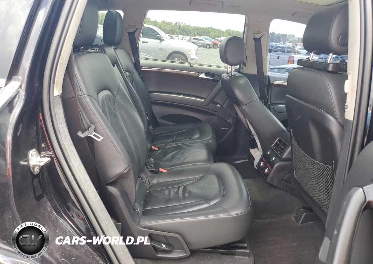 2015 Audi Q7 Premium Plus VIN:WA1LGAFE4FD021656 - 10