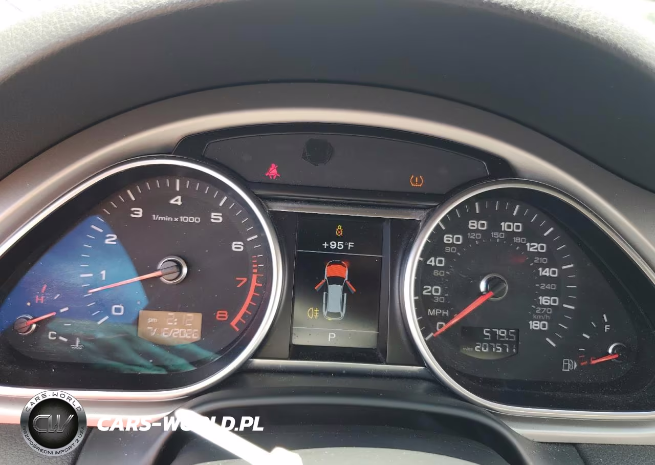 2015 Audi Q7 Premium Plus VIN:WA1LGAFE4FD021656 - 9