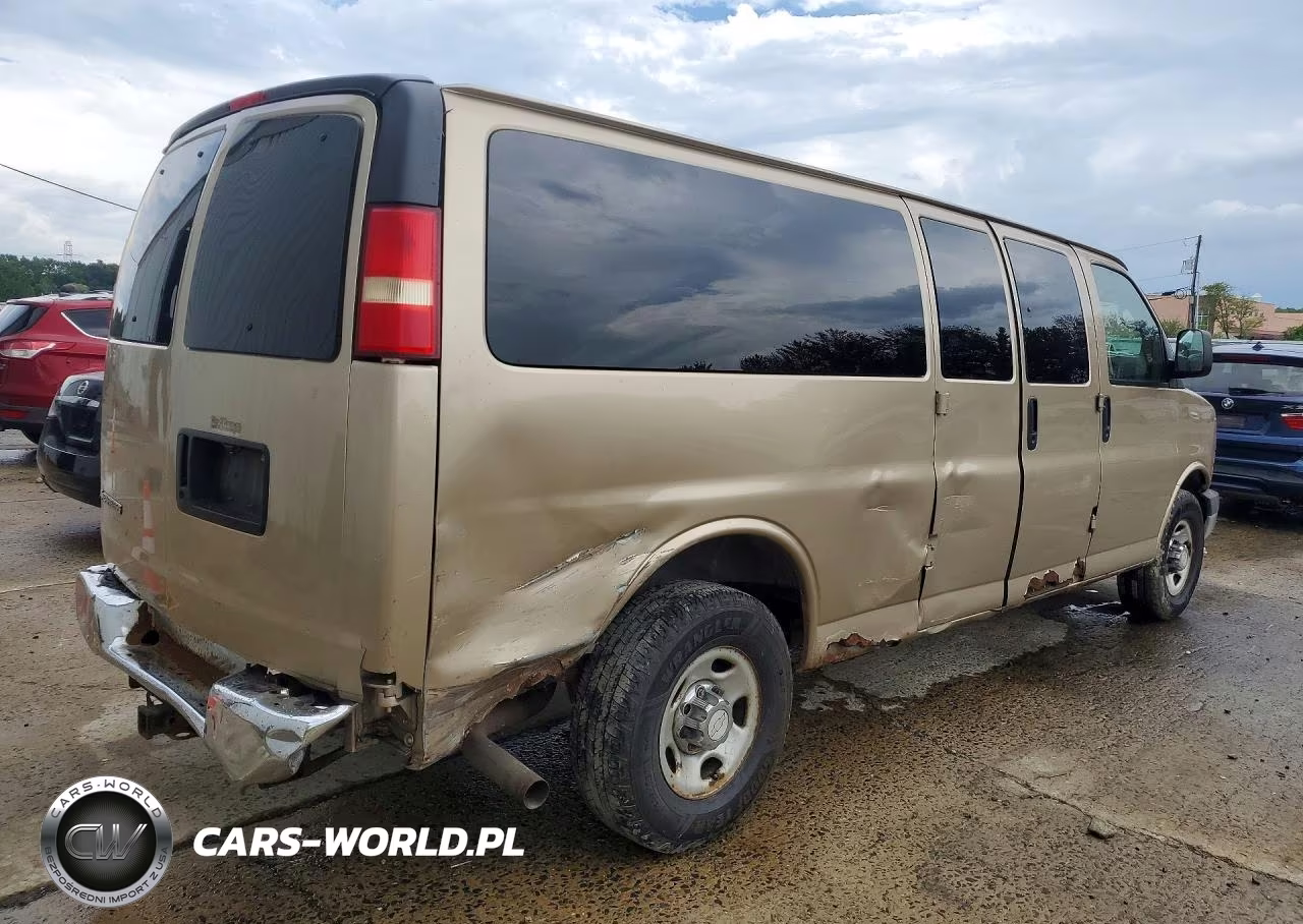 2007 Chevrolet Express G3500 VIN:1GAHG39U071112896 - 3