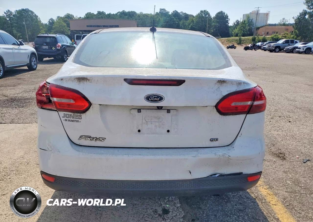 2017 Ford Focus Se VIN:1FADP3F28HL278555 - 6