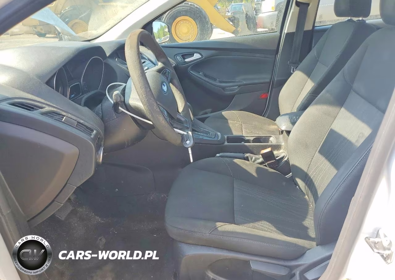 2017 Ford Focus Se VIN:1FADP3F28HL278555 - 7