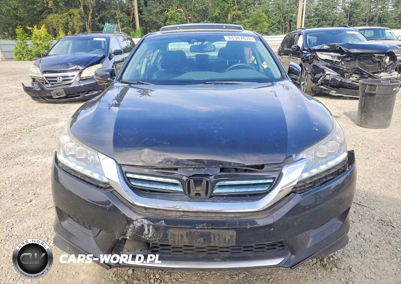 2015 Honda Accord Touring Hybrid VIN:1HGCR6F77FA013214 - 5