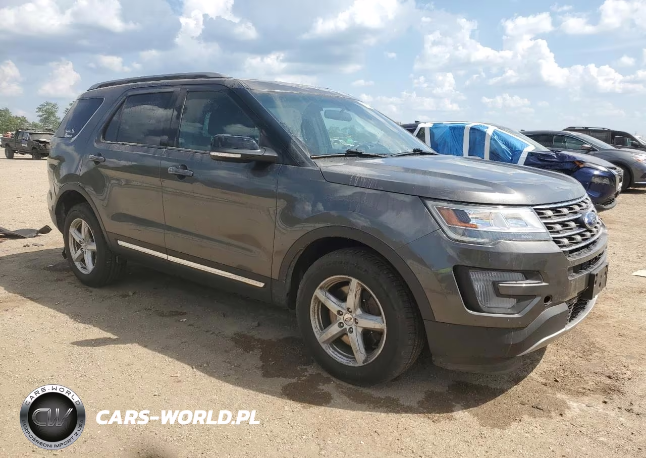 2017 Ford Explorer Xlt VIN:1FM5K8D87HGD81343 - 4
