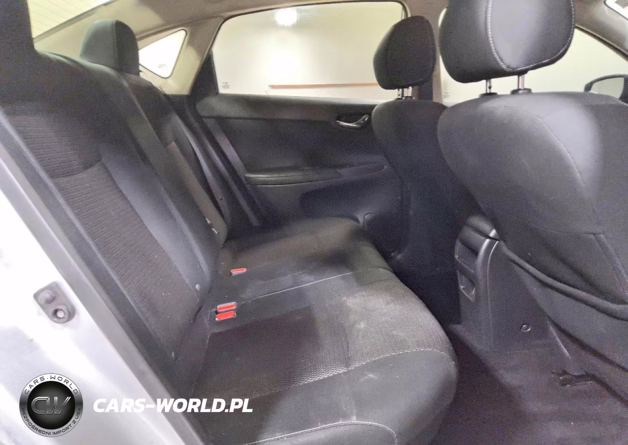 2019 Nissan Sentra S VIN:3N1AB7AP3KY454094 - 10
