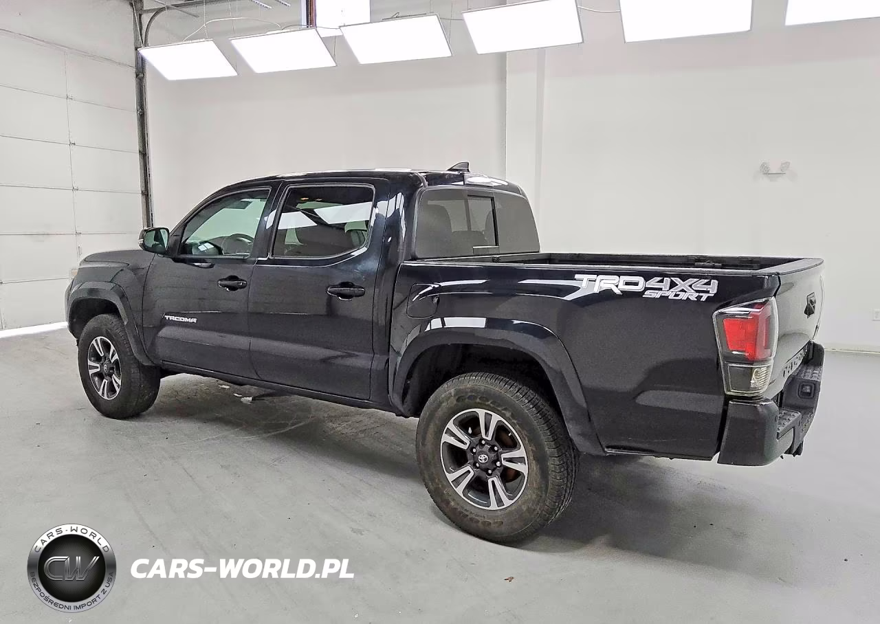 2018 Toyota Tacoma Trd Sport VIN:3TMCZ5AN0JM180668 - 2