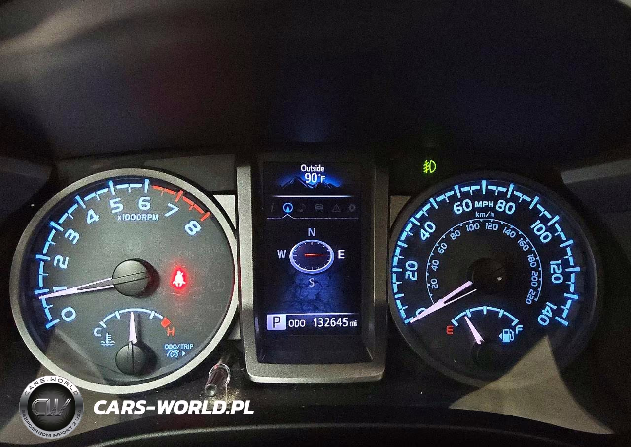 2018 Toyota Tacoma Trd Sport VIN:3TMCZ5AN0JM180668 - 9