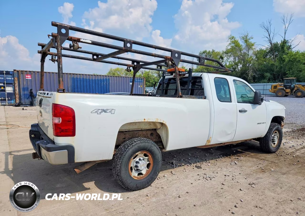 2008 Chevrolet Silverado K2500 Heavy Duty VIN:1GCHK29K28E212216 - 3