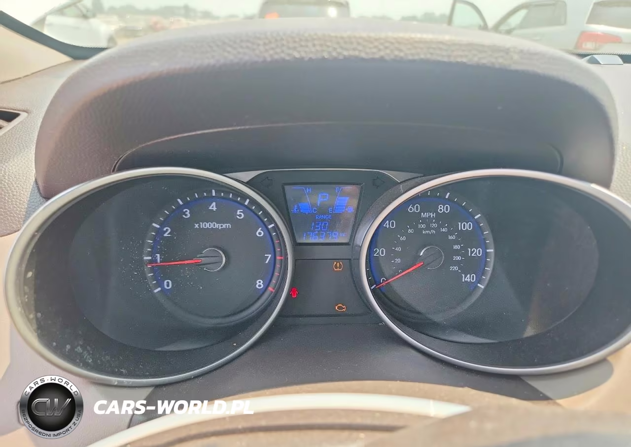 2011 Hyundai Tucson Gls VIN:KM8JUCAC0BU243804 - 9