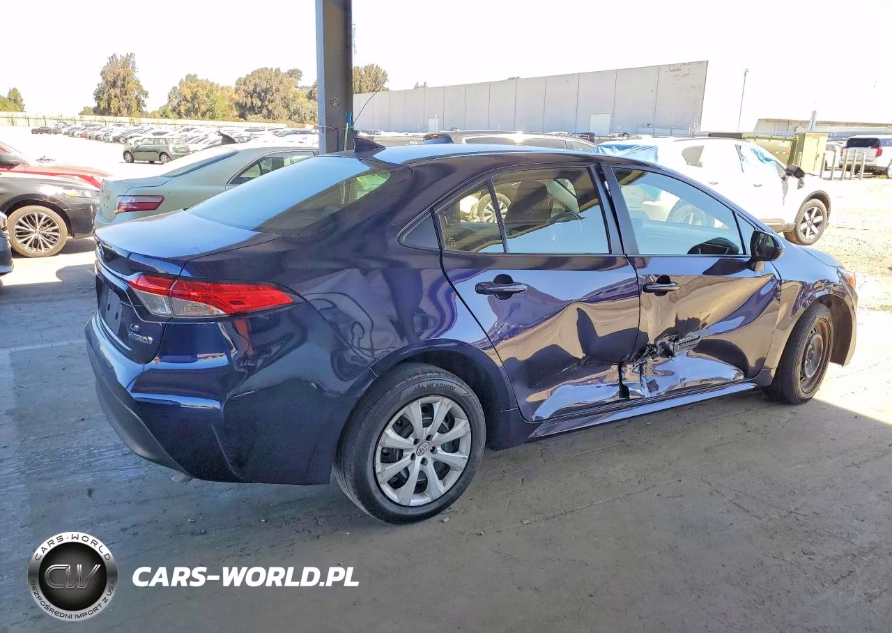 2023 Toyota Corolla Hybrid Le VIN:JTDBCMFE9PJ015613 - 3