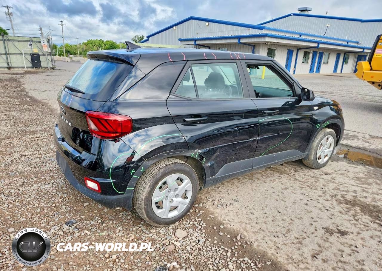 2020 Hyundai Venue Se VIN:KMHRB8A33LU033818 - 3