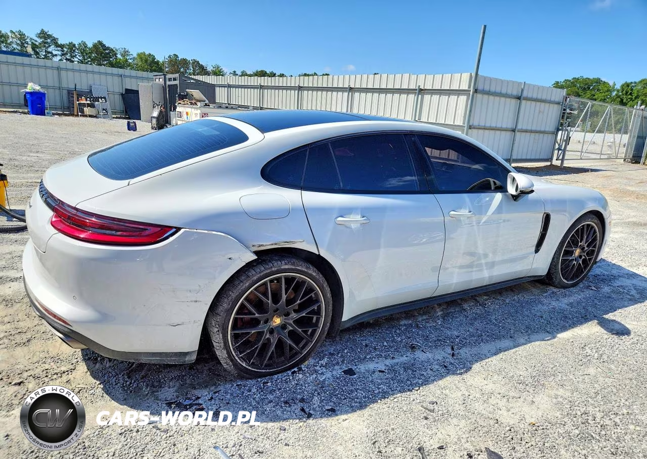 2018 Porsche Panamera 4 VIN:WP0AA2A74JL121042 - 3