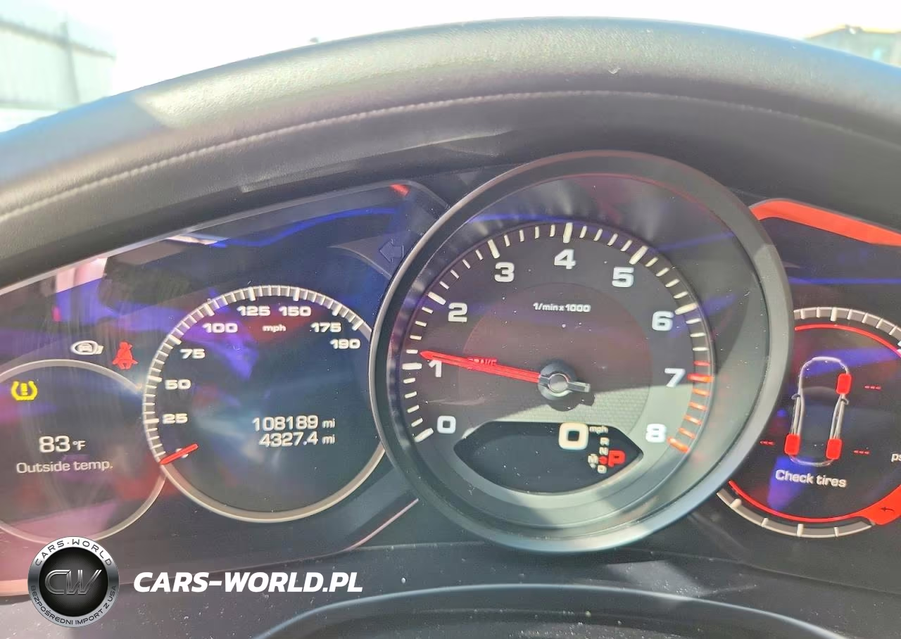 2018 Porsche Panamera 4 VIN:WP0AA2A74JL121042 - 9