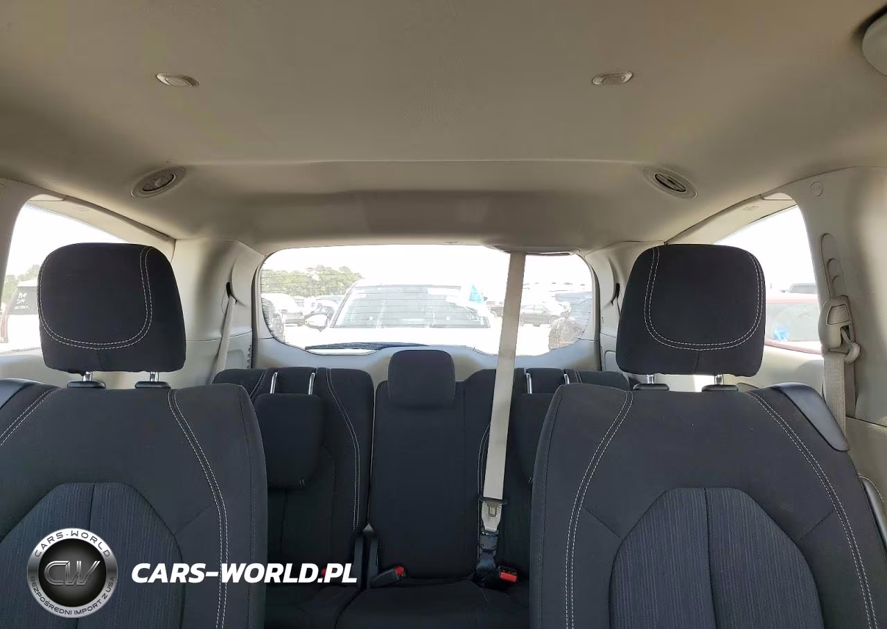 2023 Chrysler Voyager Lx VIN:2C4RC1CG4PR625594 - 10