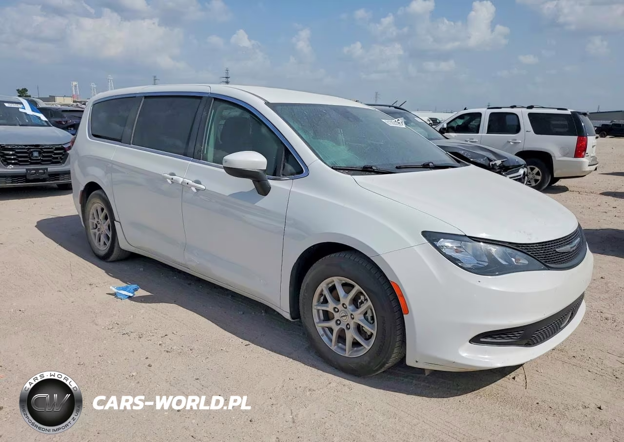 2023 Chrysler Voyager Lx VIN:2C4RC1CG4PR625594 - 4
