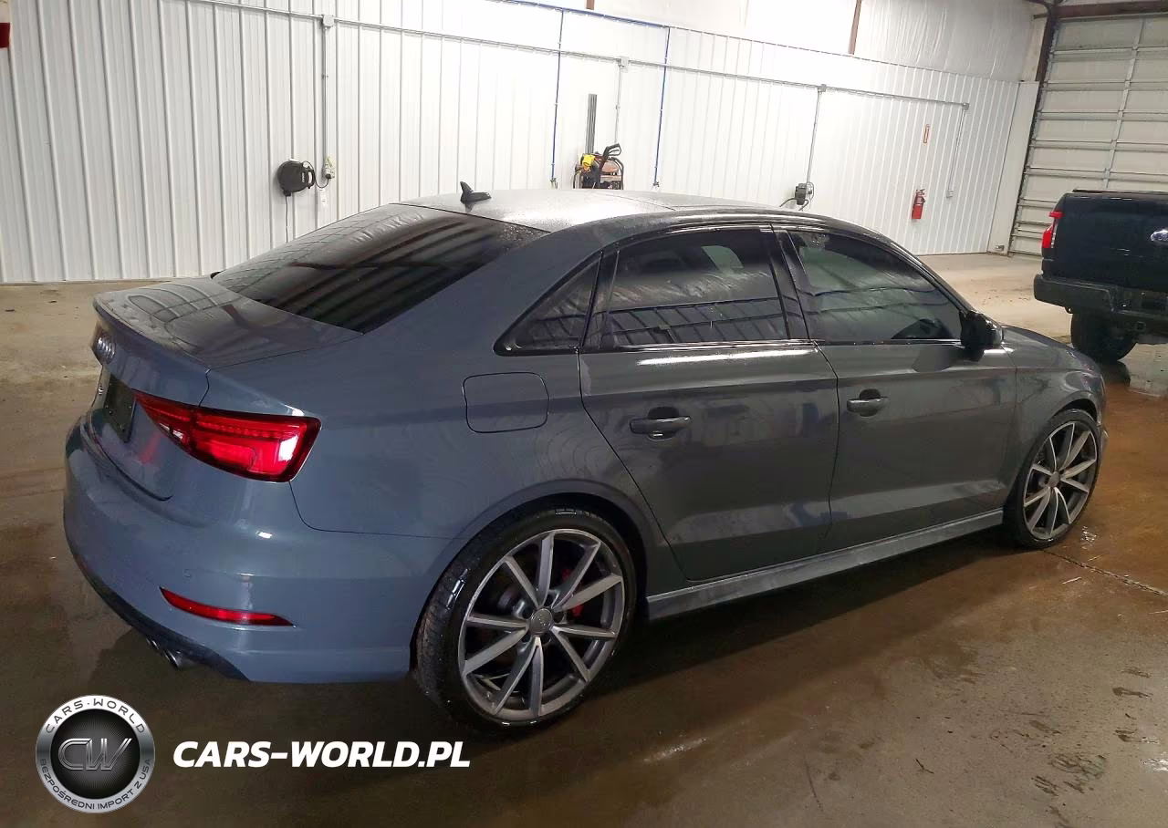 2018 Audi S3 Premium Plus VIN:WAUB1GFF7J1027411 - 3