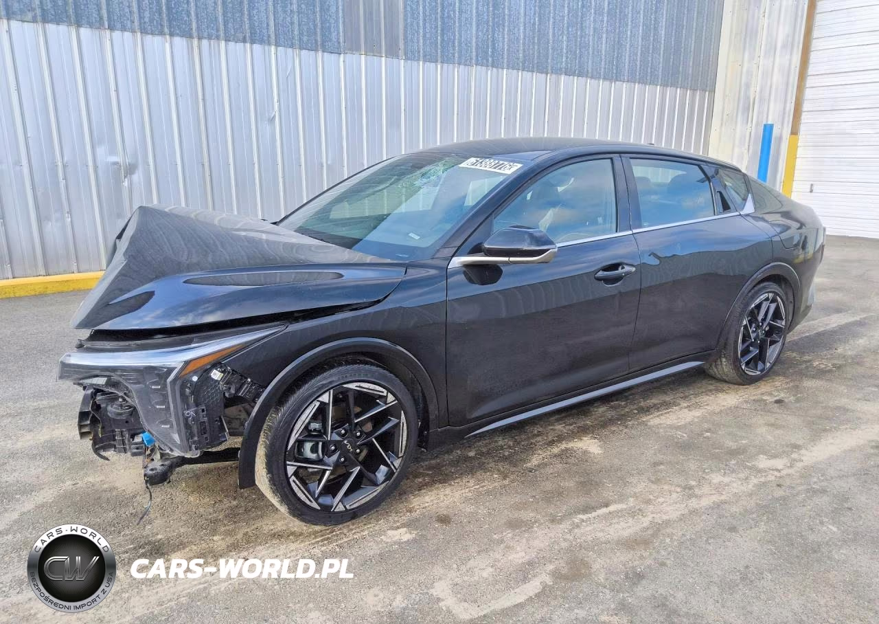 2025 Kia K4 Gt Line – zdjęcie 1 z 12