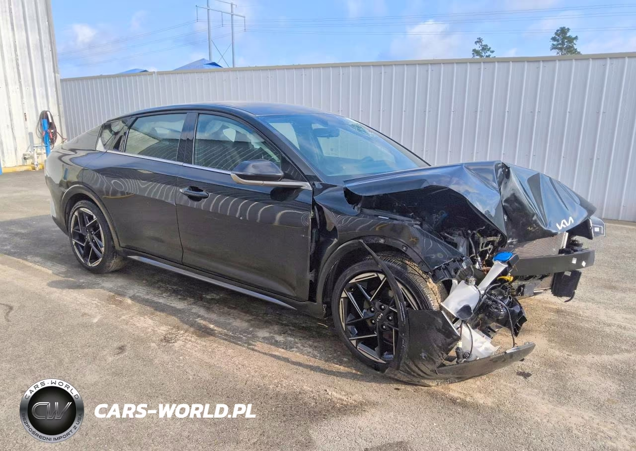 2025 Kia K4 Gt Line VIN:3KPFW4DE2SE236102 - 4