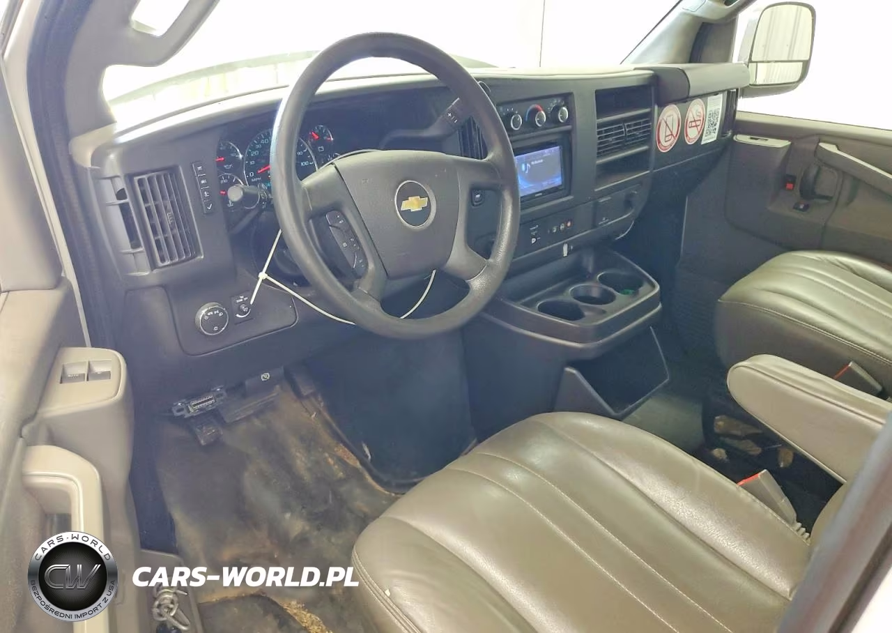 2019 Chevrolet Express G2500 VIN:1GCWGBFP3K1159548 - 8