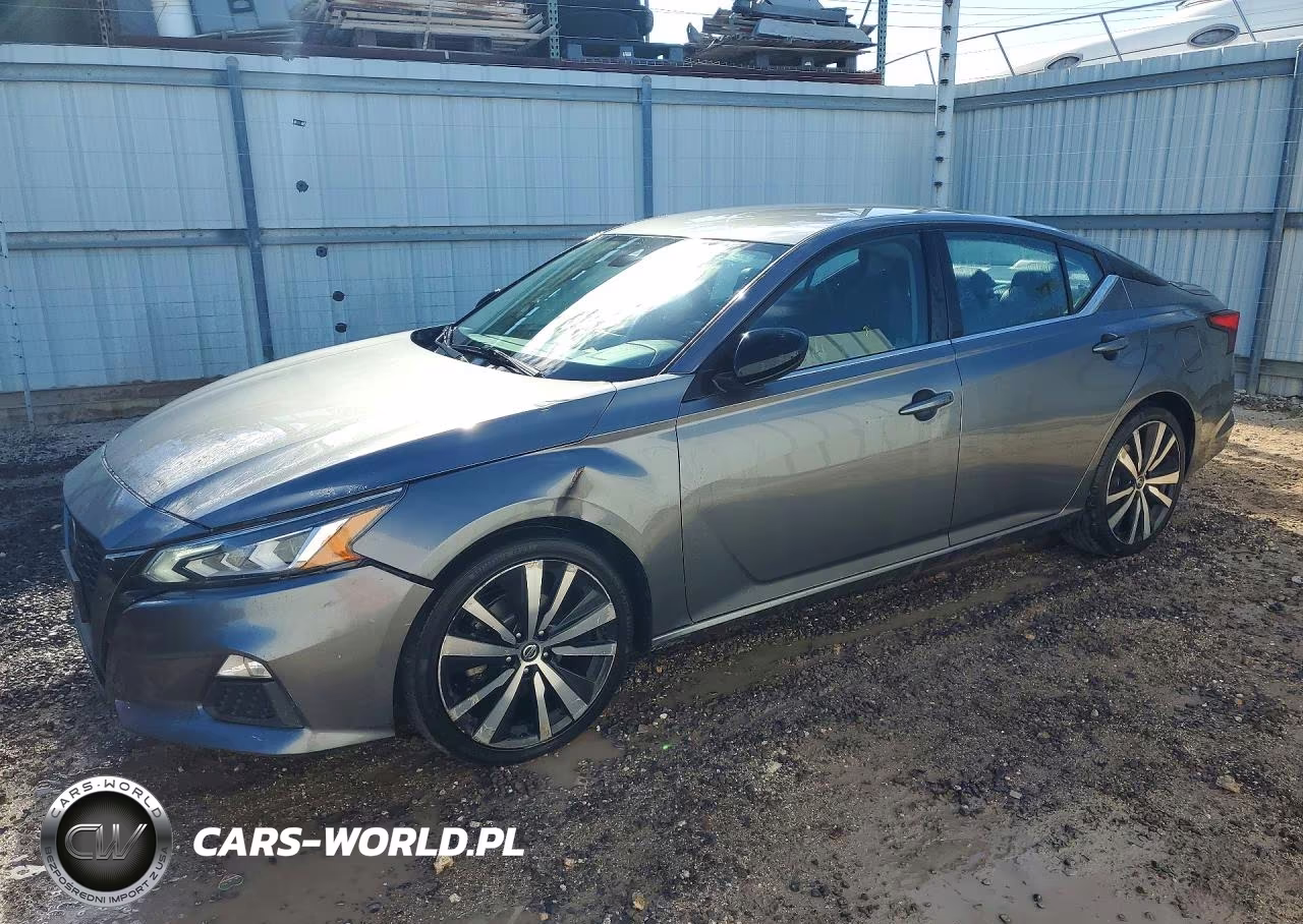 2021 Nissan Altima Sr
