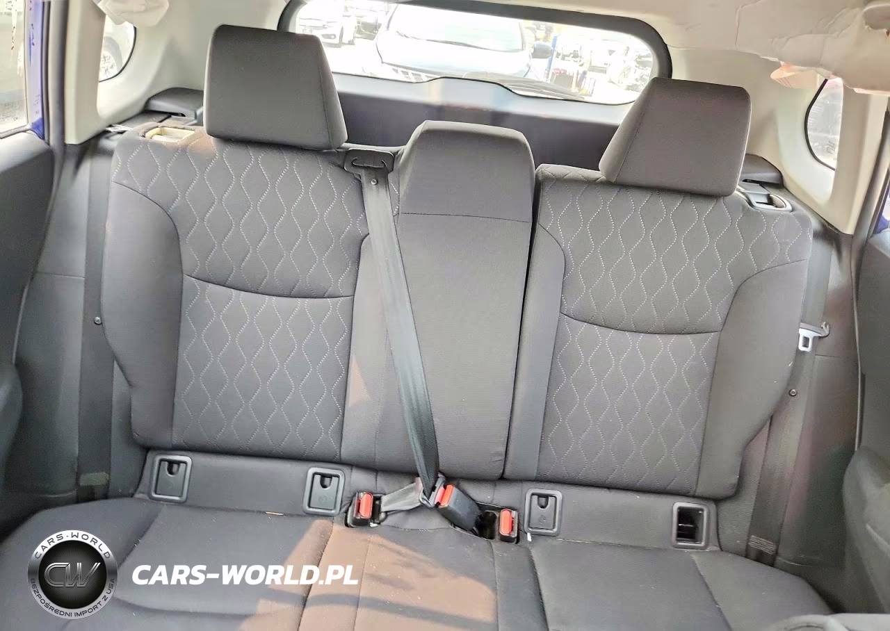 2022 Toyota Corolla Cross Le VIN:7MUCAABG0NV033570 - 10
