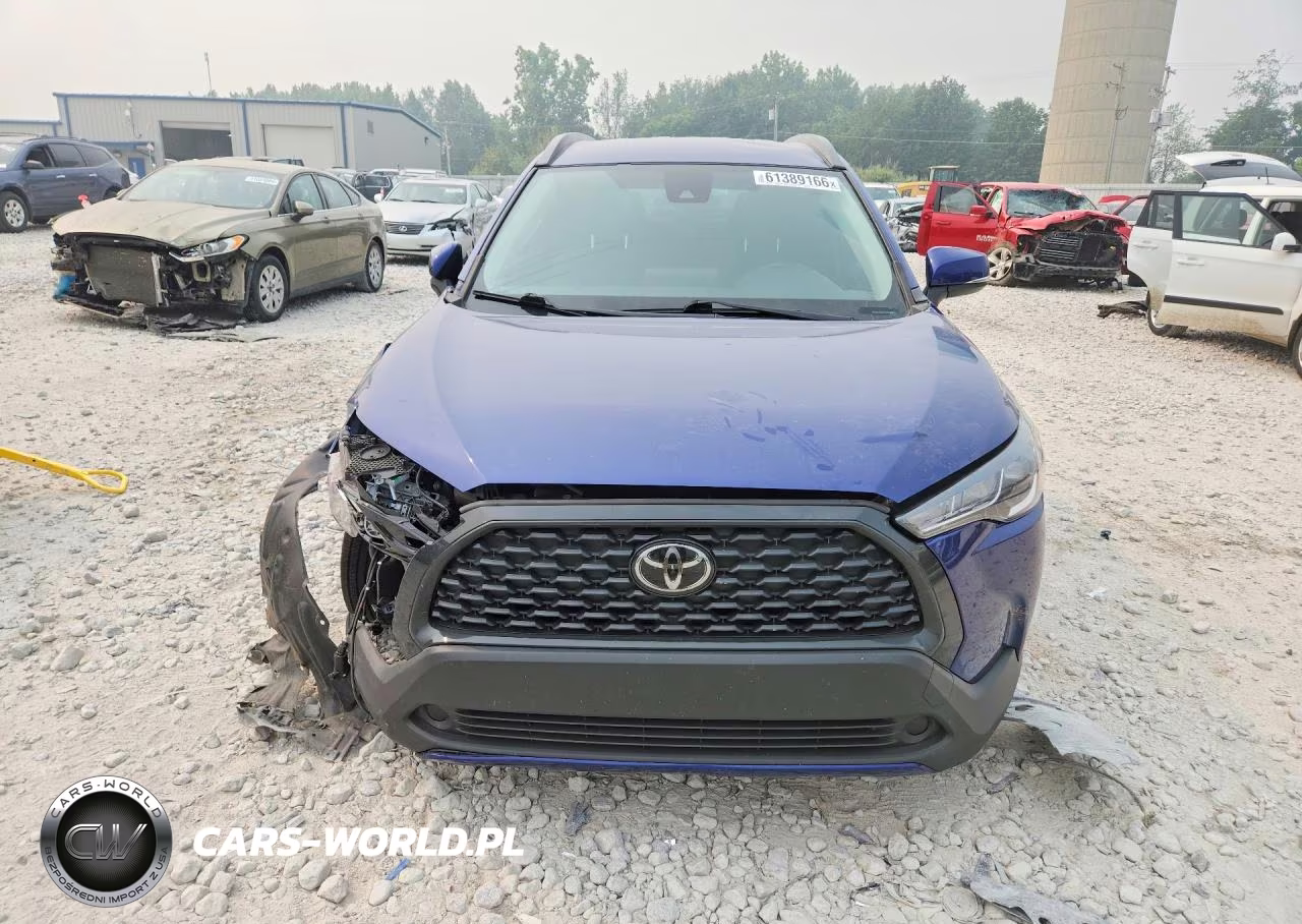 2022 Toyota Corolla Cross Le VIN:7MUCAABG0NV033570 - 5