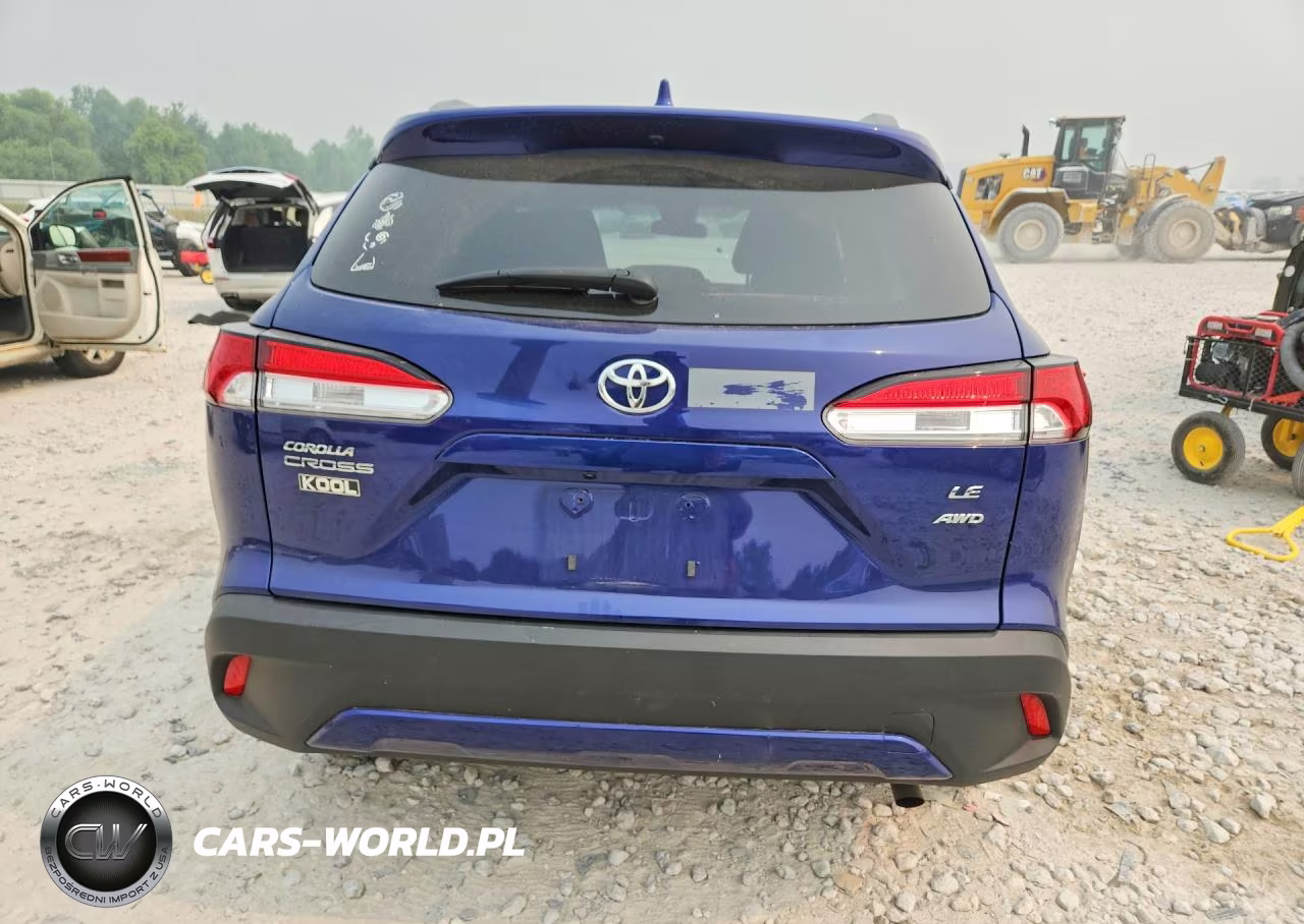 2022 Toyota Corolla Cross Le VIN:7MUCAABG0NV033570 - 6