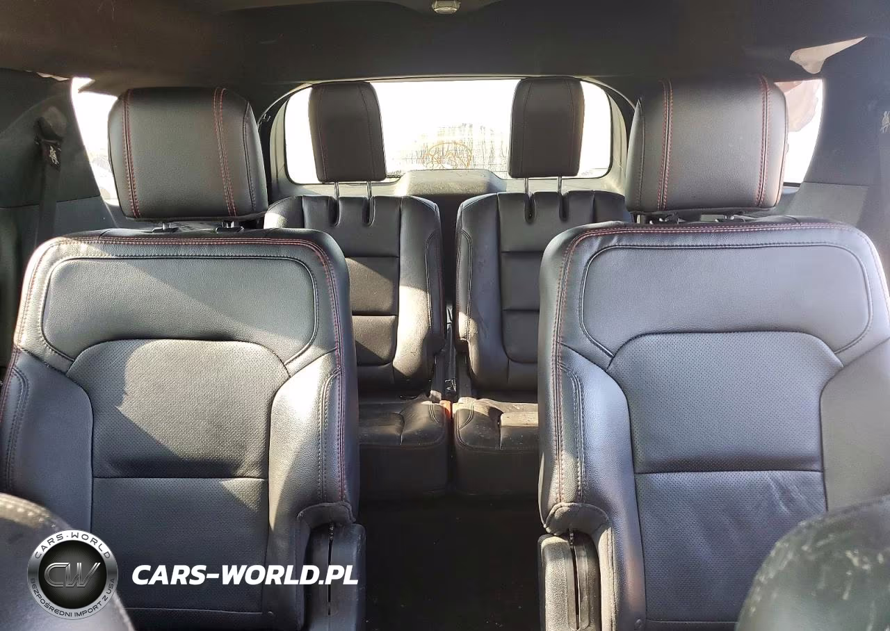 2018 Ford Explorer Sport VIN:1FM5K8GT4JGA55795 - 10