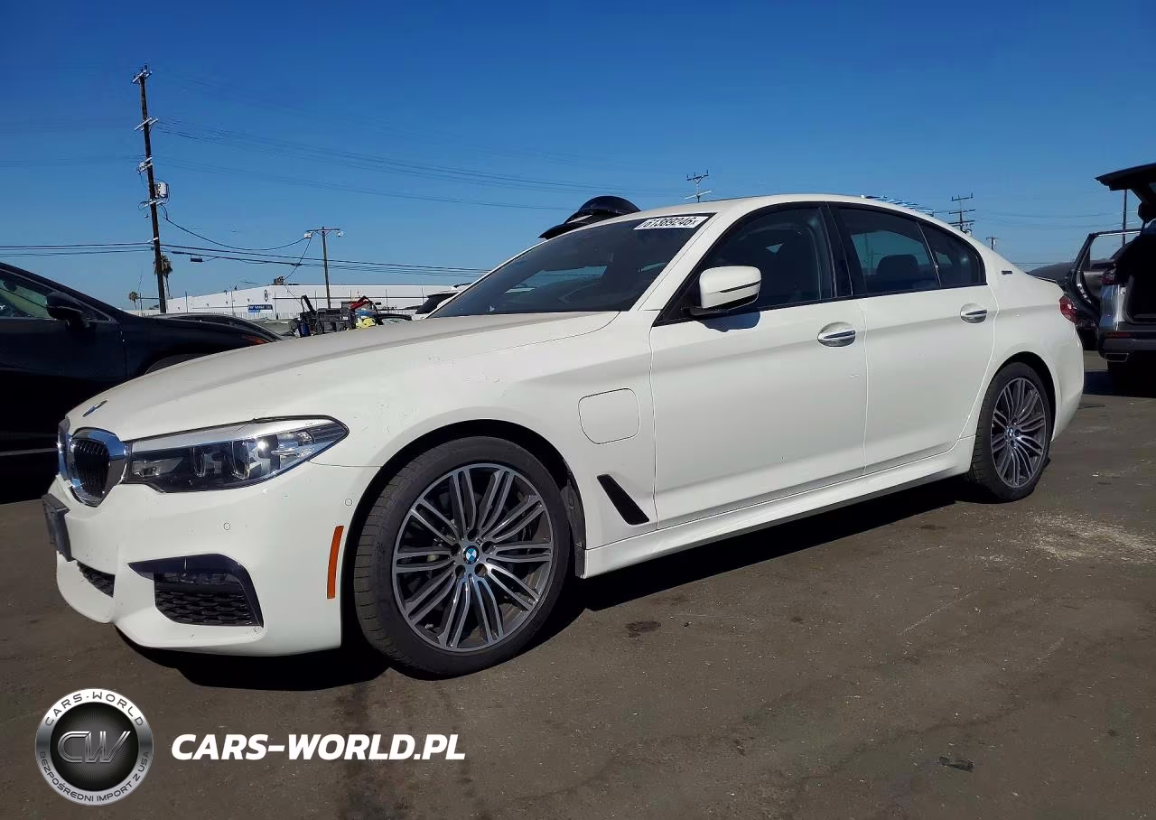 2018 BMW 530E