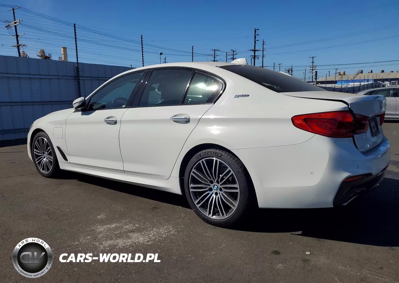 2018 BMW 530E VIN:WBAJA9C50JB252749 - 2