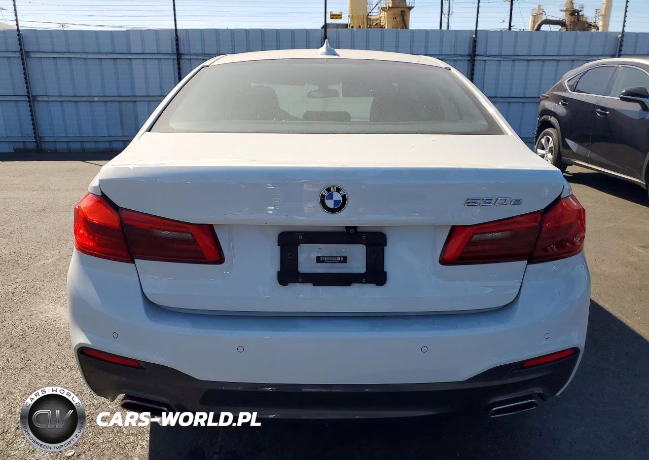 2018 BMW 530E VIN:WBAJA9C50JB252749 - 6