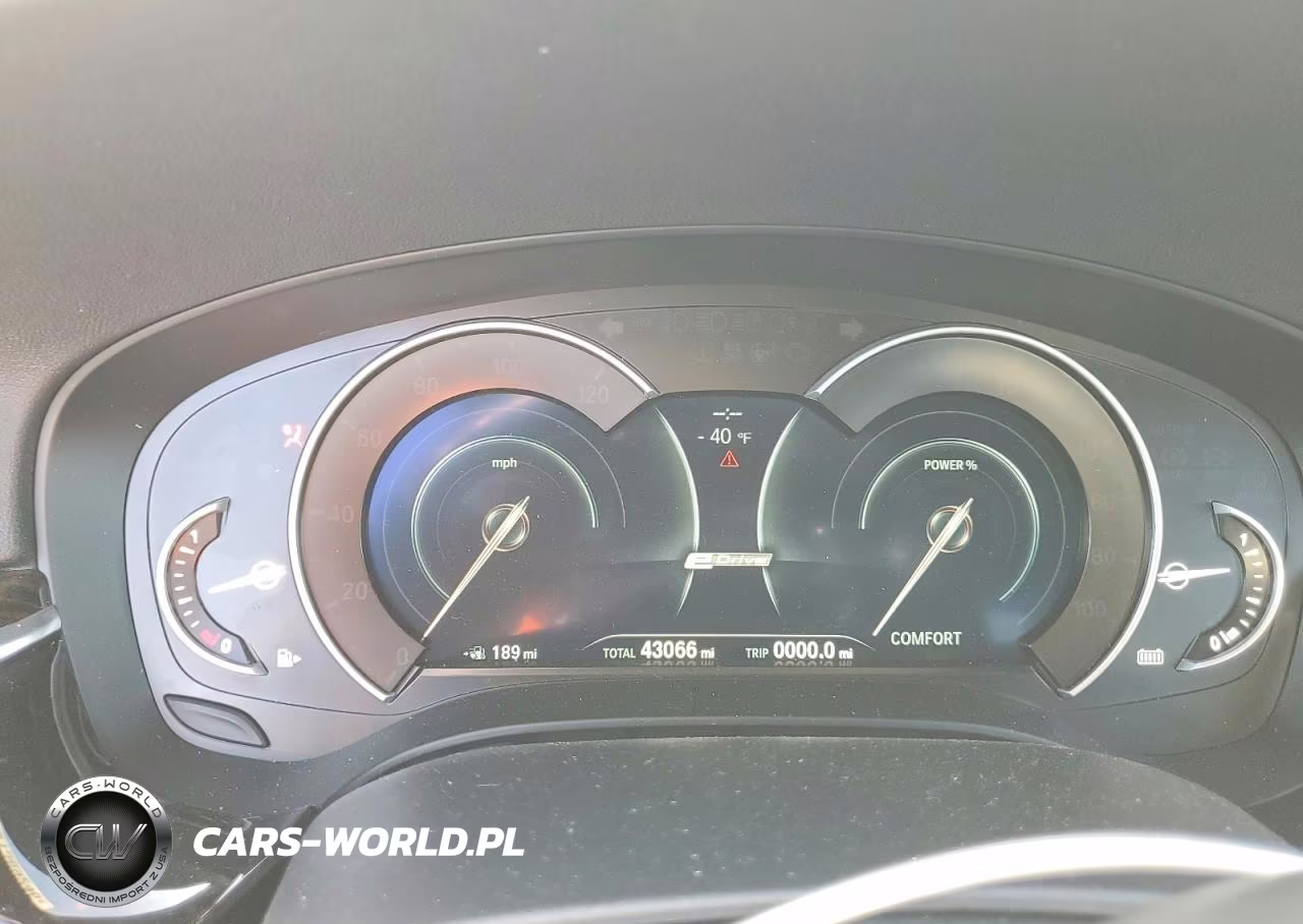 2018 BMW 530E VIN:WBAJA9C50JB252749 - 9