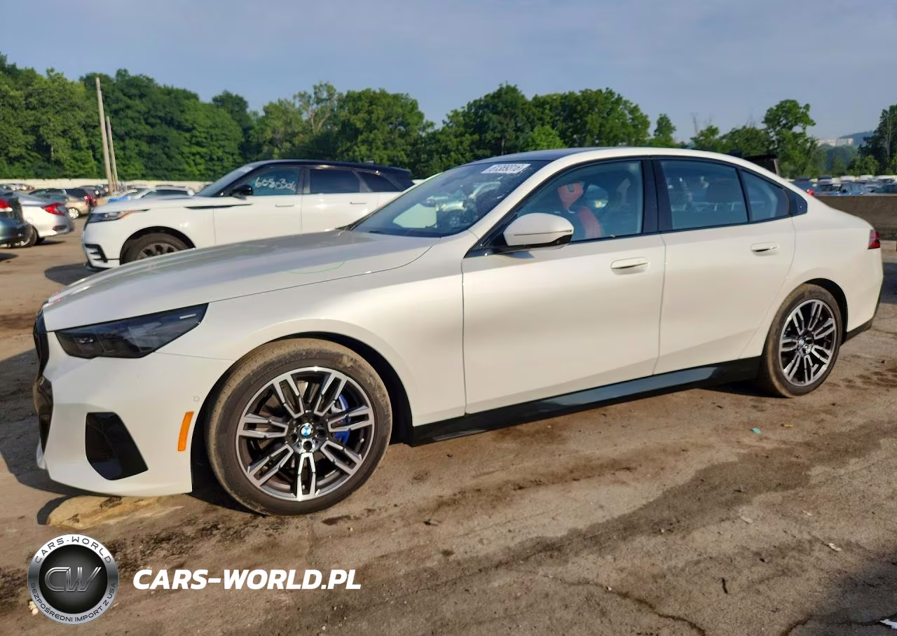2024 BMW 530 Xi