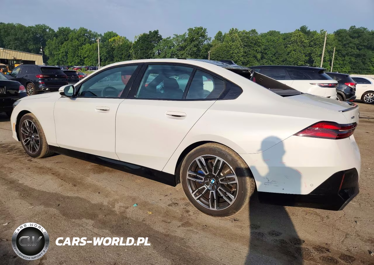 2024 BMW 530 Xi VIN:WBA53FJ04RCP75456 - 2