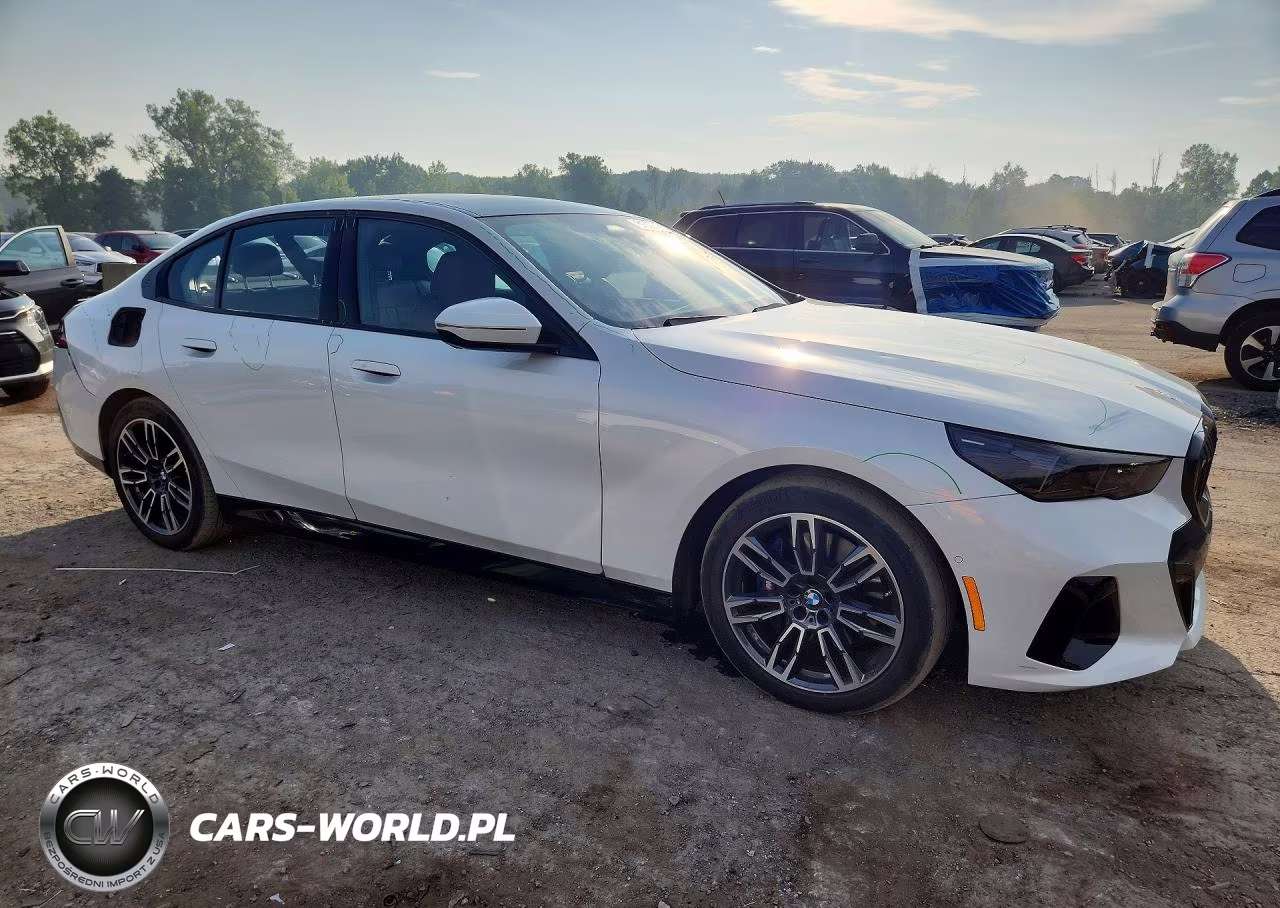 2024 BMW 530 Xi VIN:WBA53FJ04RCP75456 - 4