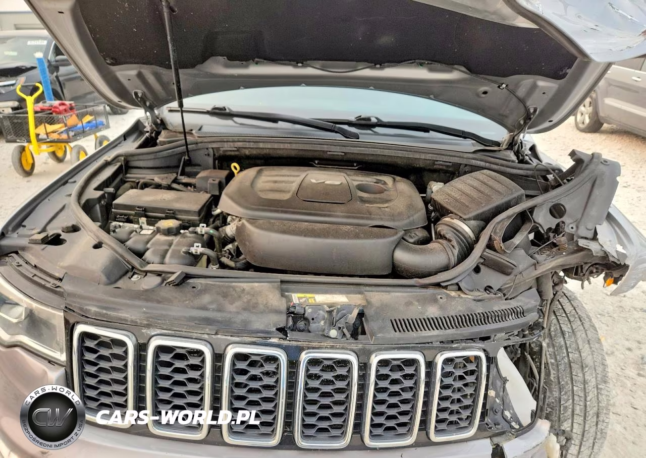 2018 Jeep Grand Cherokee Laredo VIN:1C4RJFAG5JC170759 - 12
