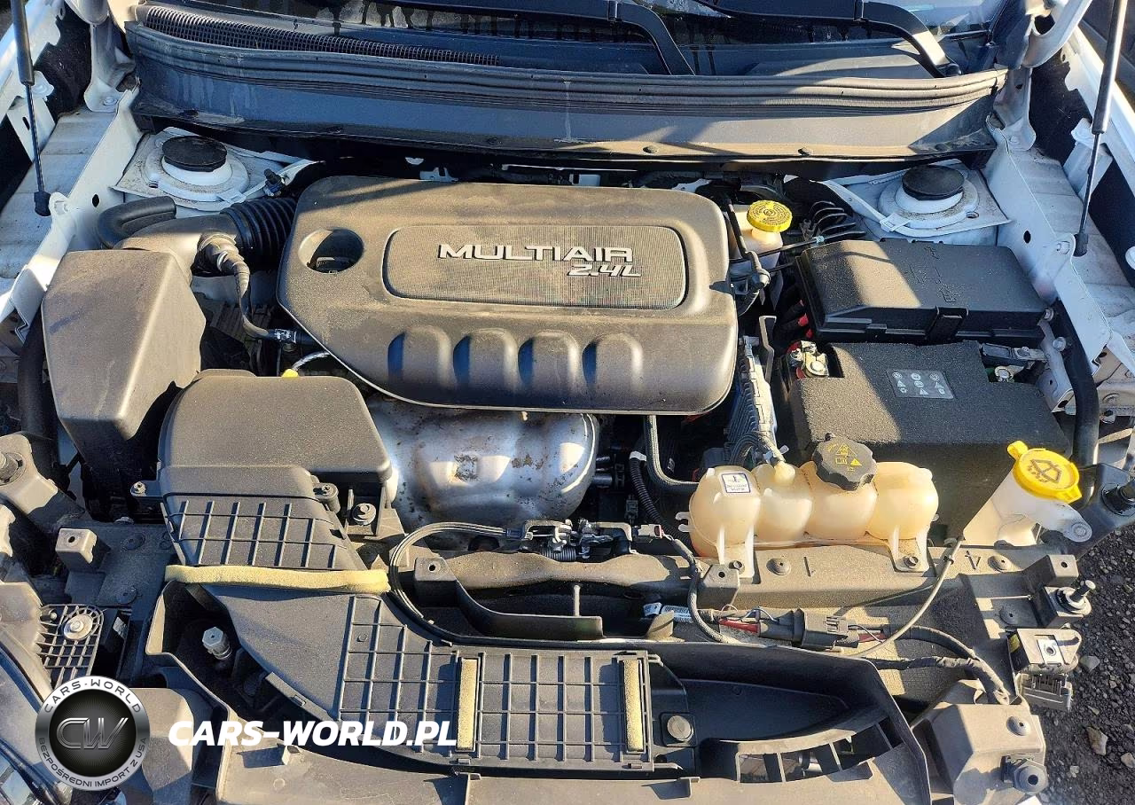 2019 Jeep Cherokee Latitude Plus VIN:1C4PJMLB3KD140538 - 12