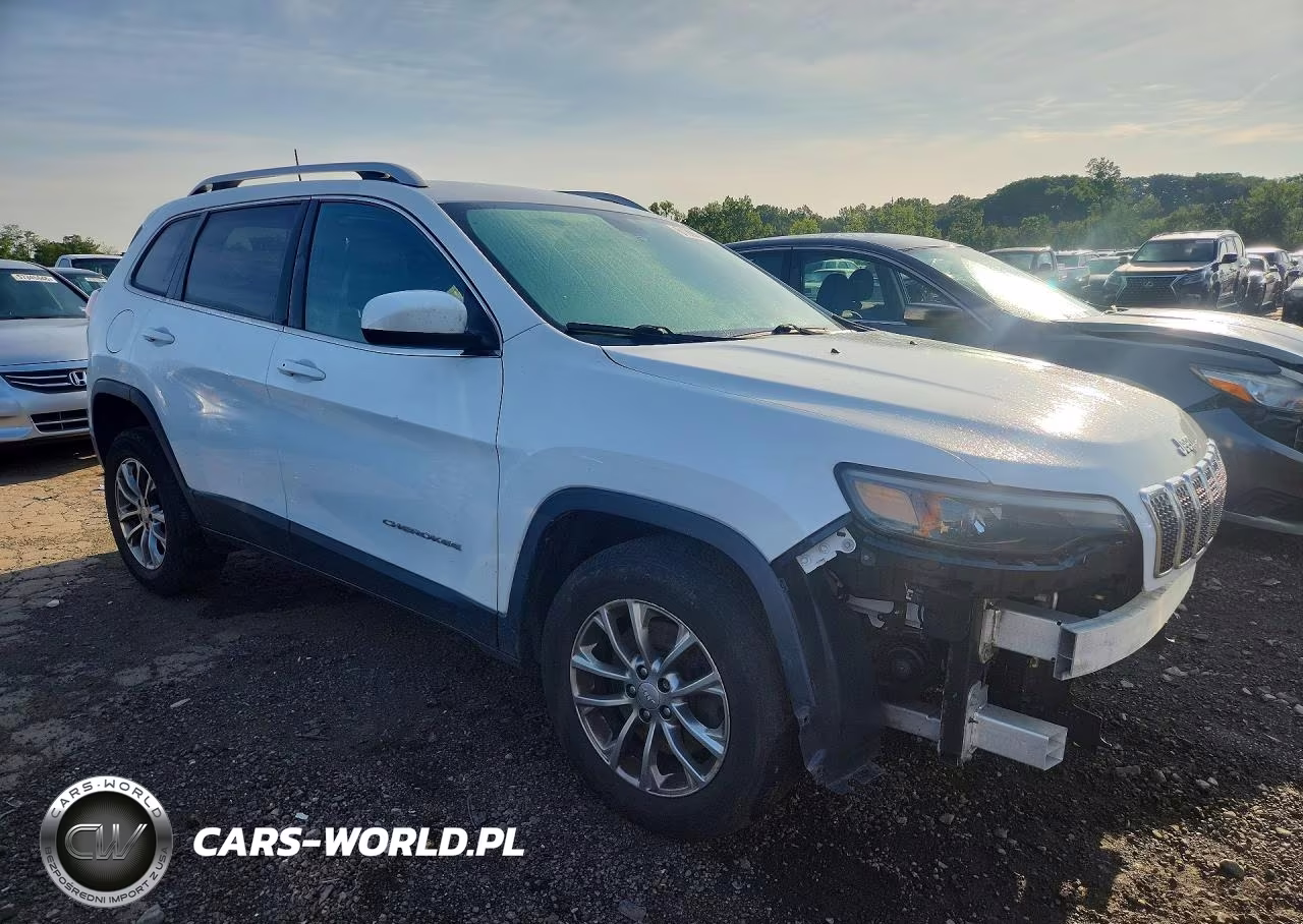 2019 Jeep Cherokee Latitude Plus VIN:1C4PJMLB3KD140538 - 4