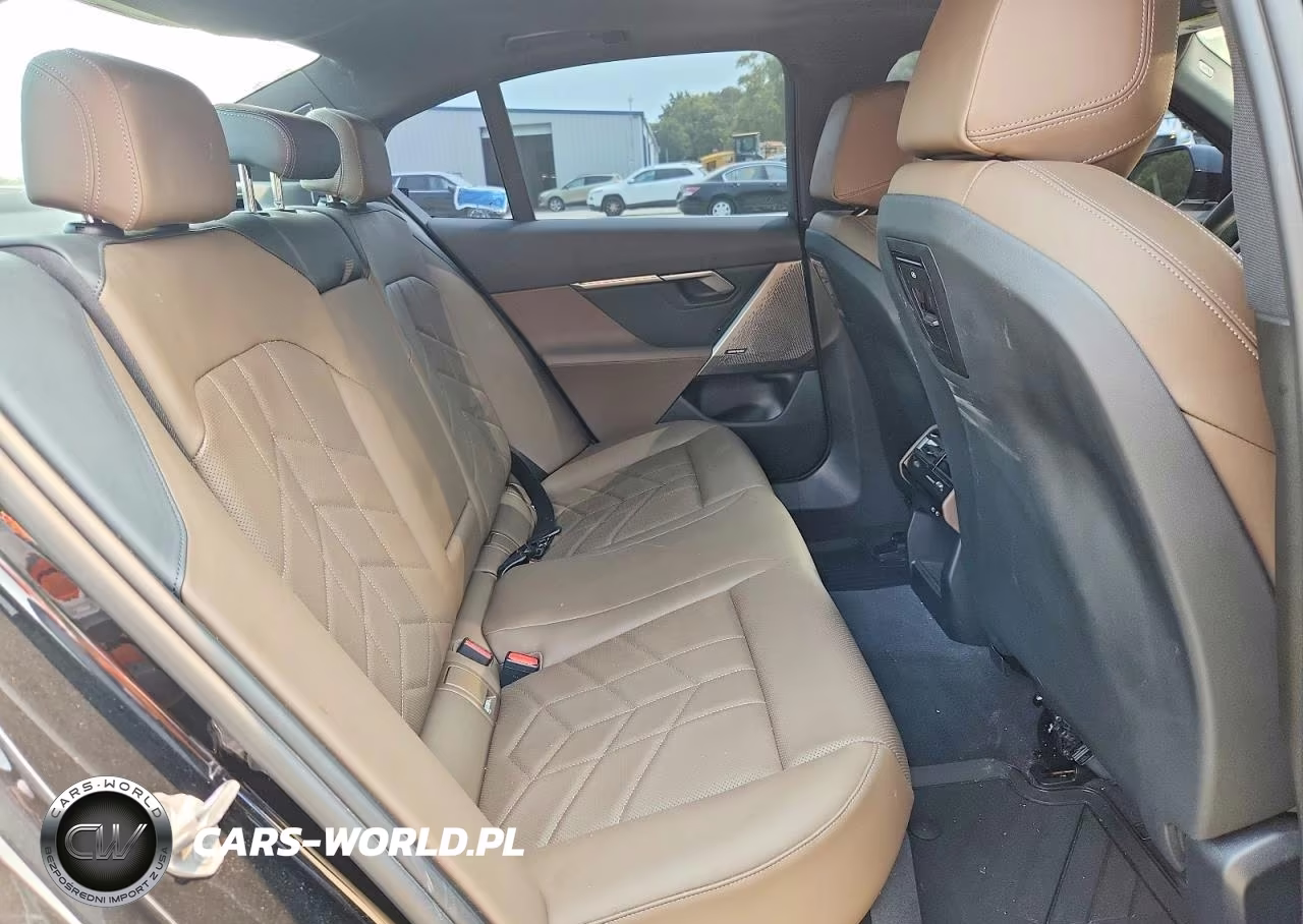 2024 BMW 530 Xi VIN:WBA53FJ04RCR24223 - 10
