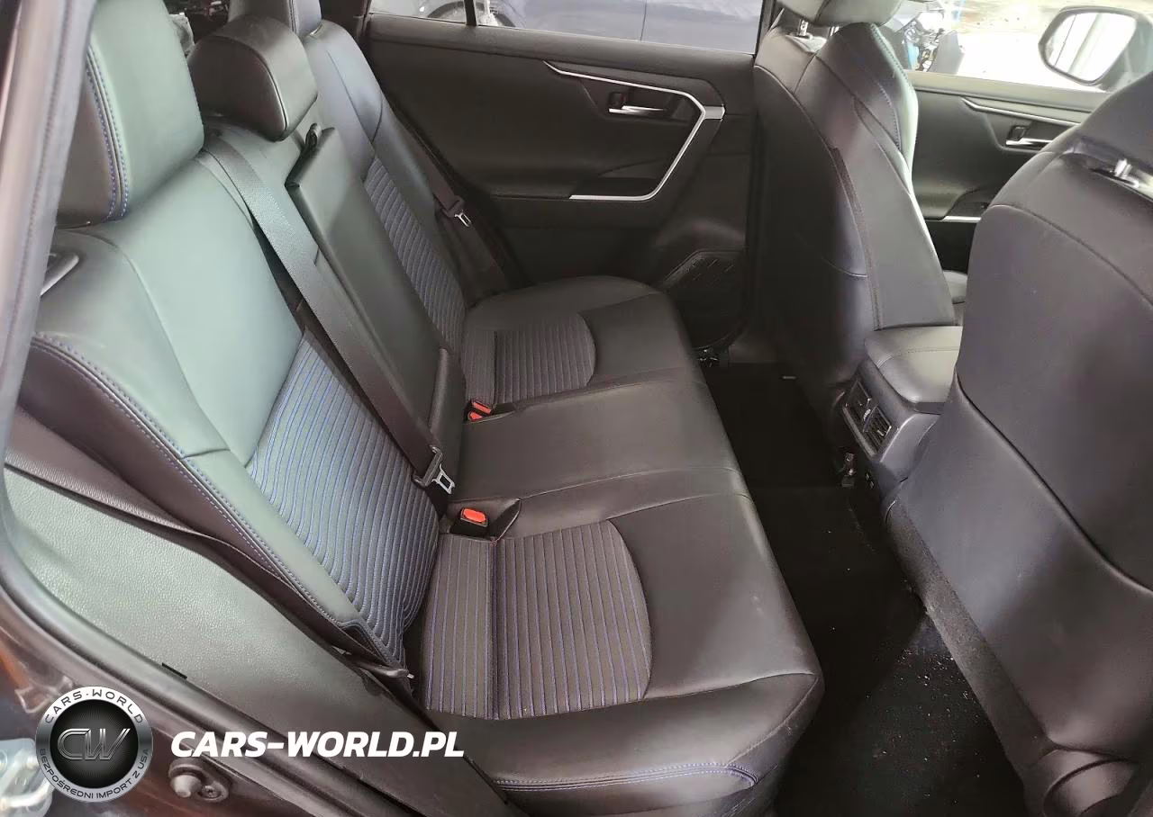 2020 Toyota Rav4 Xse VIN:JTMEWRFV2LJ030899 - 10