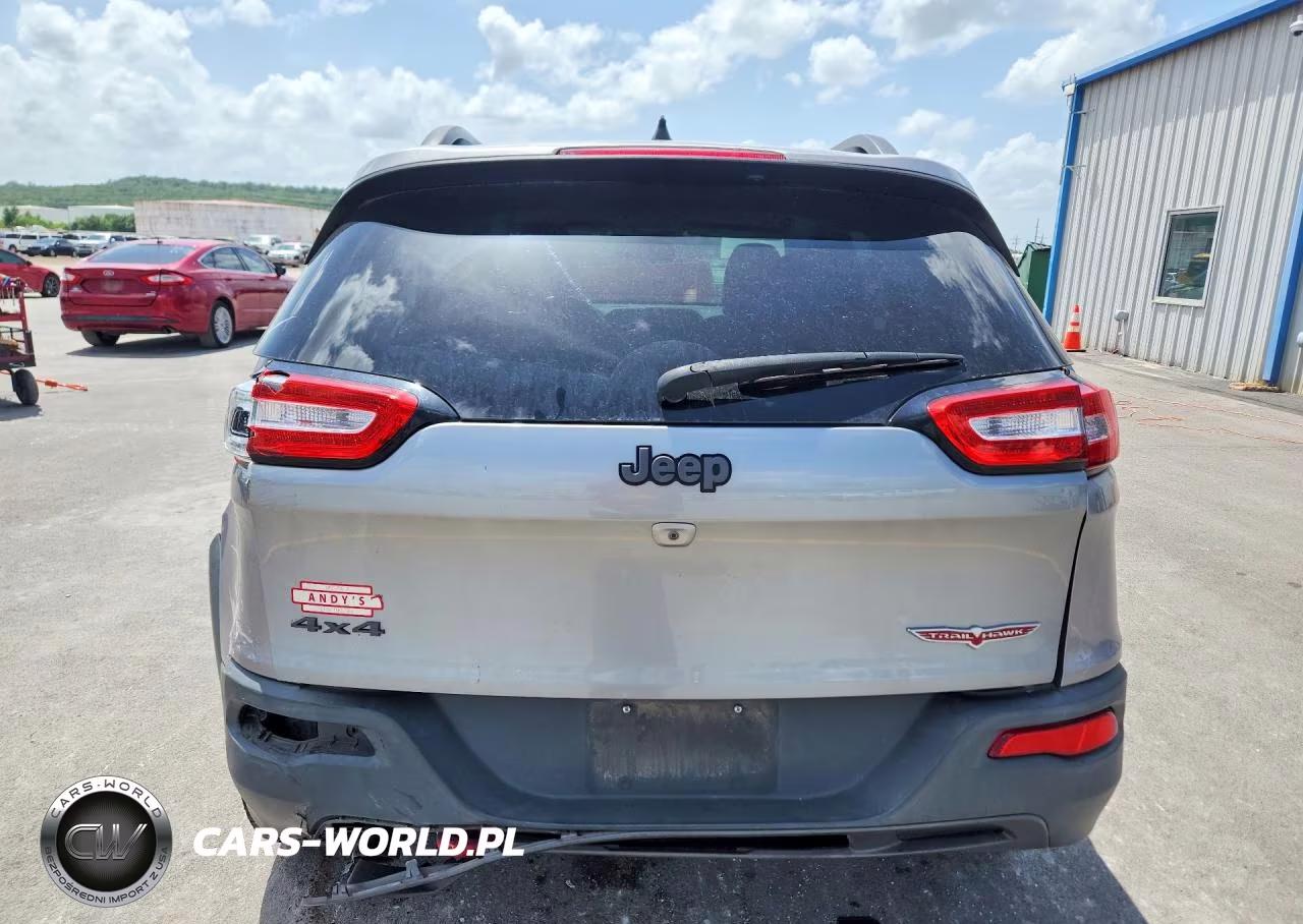 2017 Jeep Cherokee Trailhawk VIN:1C4PJMBB7HW536115 - 6