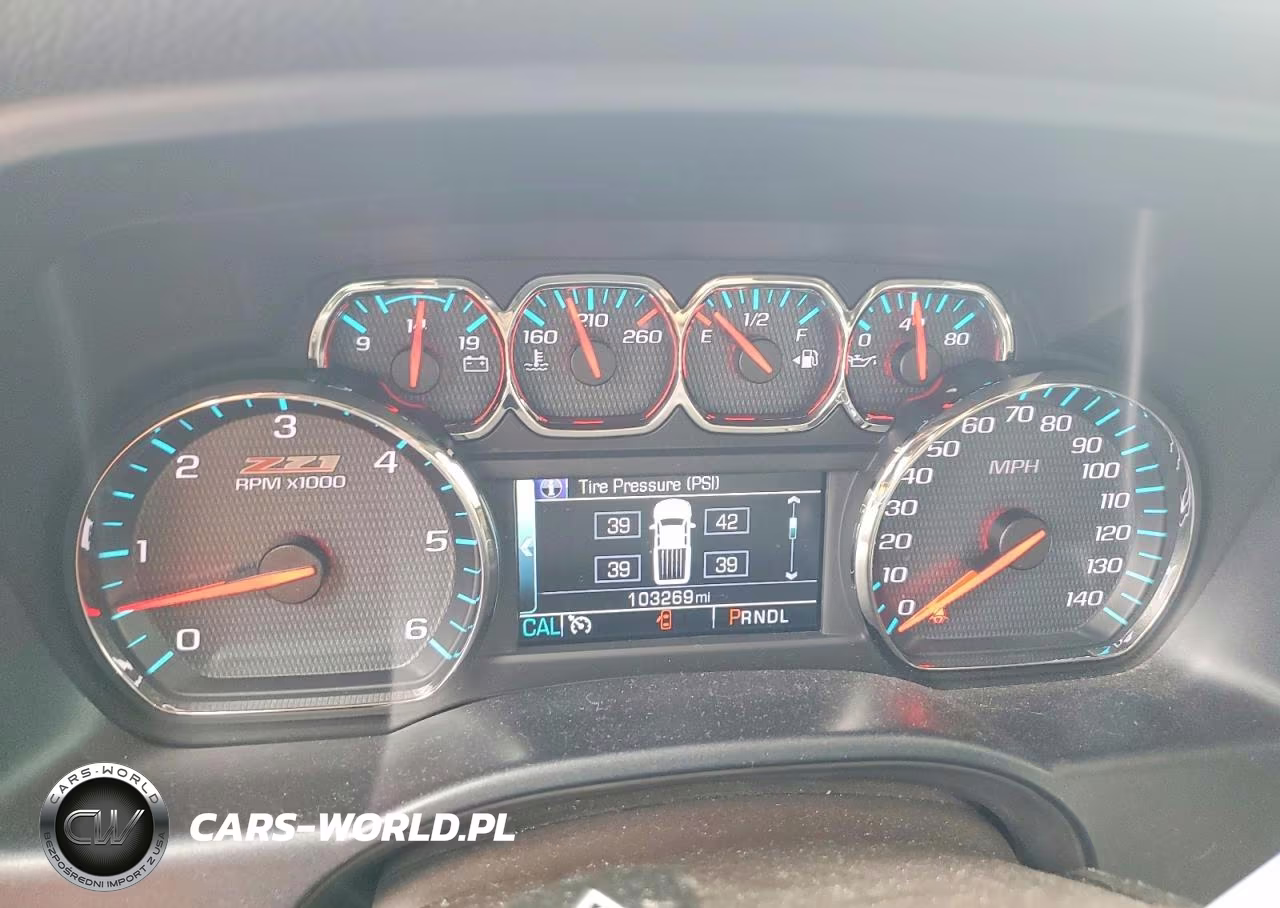 2018 Chevrolet Silverado K1500 Lt VIN:3GCUKREC6JG197899 - 9