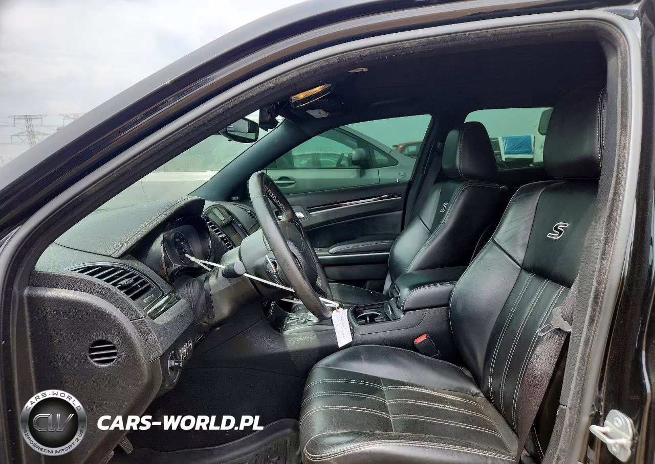 2023 Chrysler 300 S VIN:2C3CCABG5PH537767 - 7