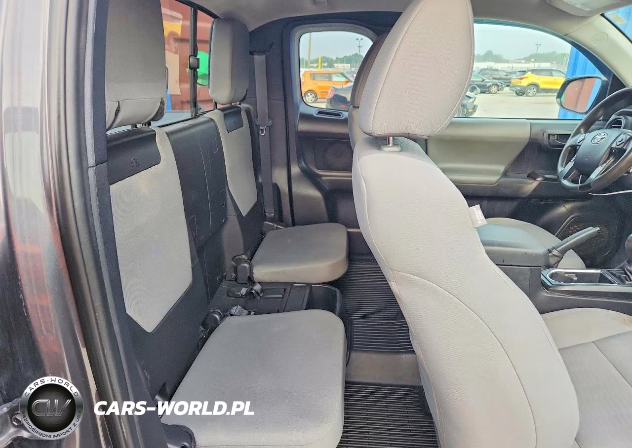 2019 Toyota Tacoma Sr VIN:5TFSX5EN4KX070102 - 10