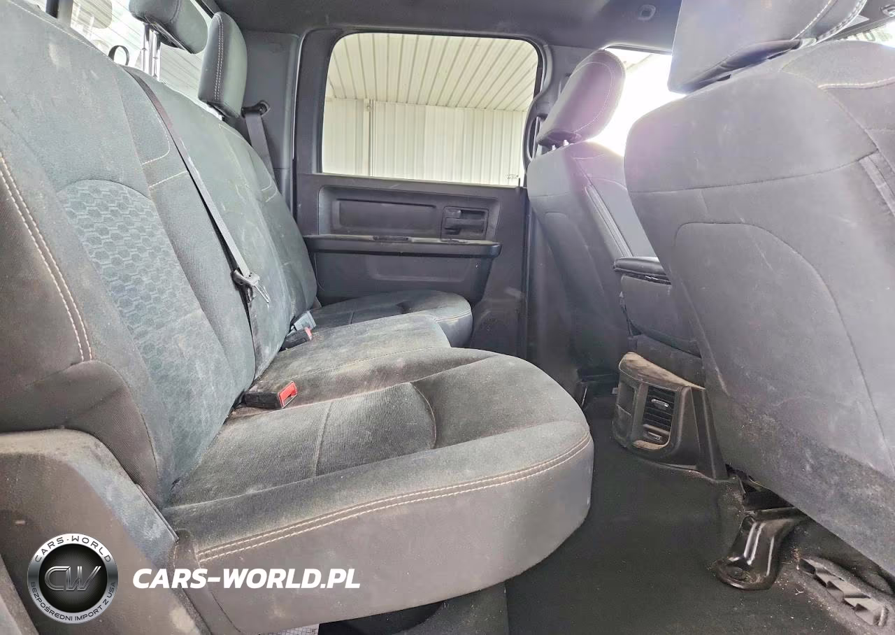2025 Ram 2500 Tradesman VIN:3C6UR5HJ8SG556399 - 10