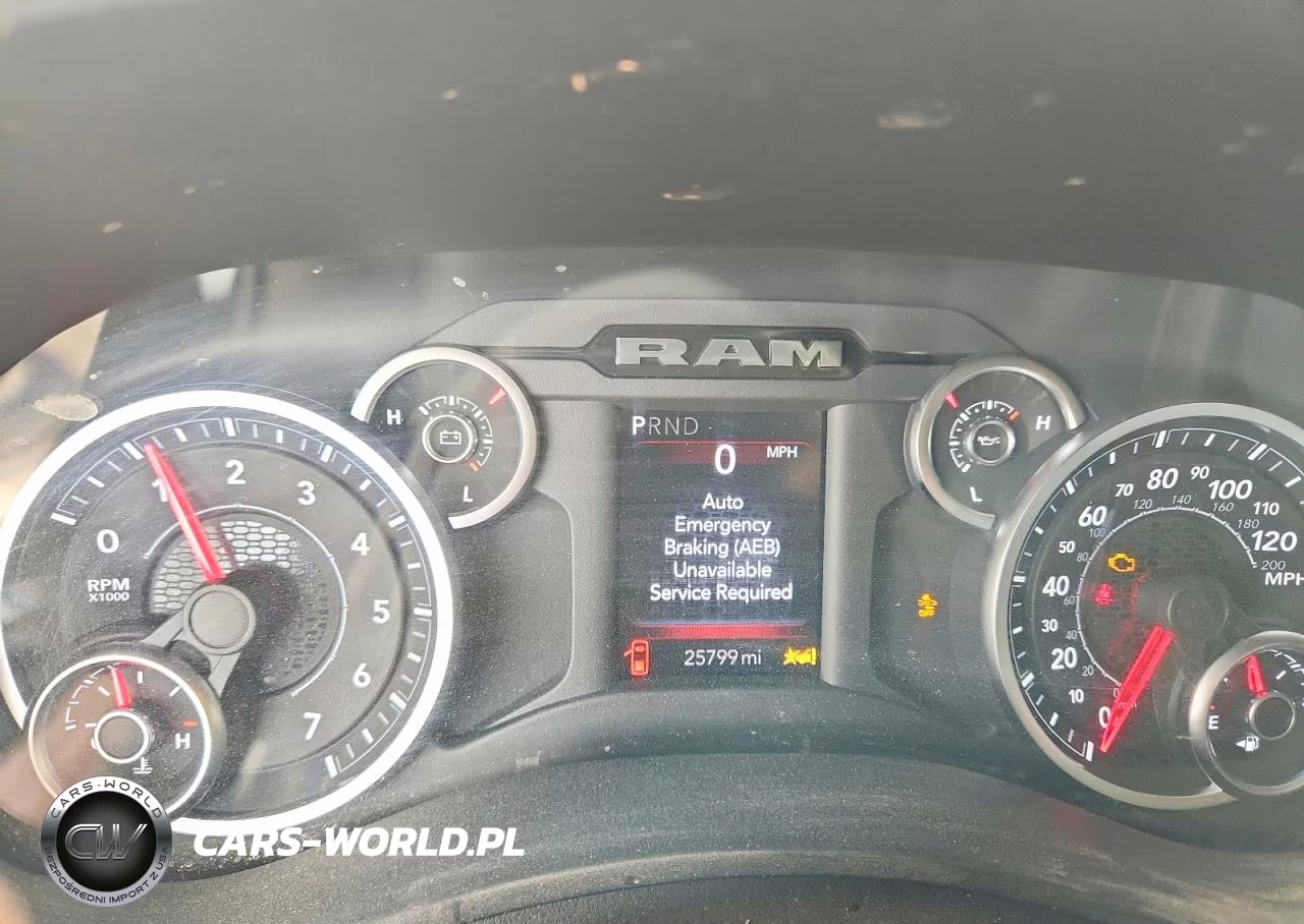2025 Ram 2500 Tradesman VIN:3C6UR5HJ8SG556399 - 9