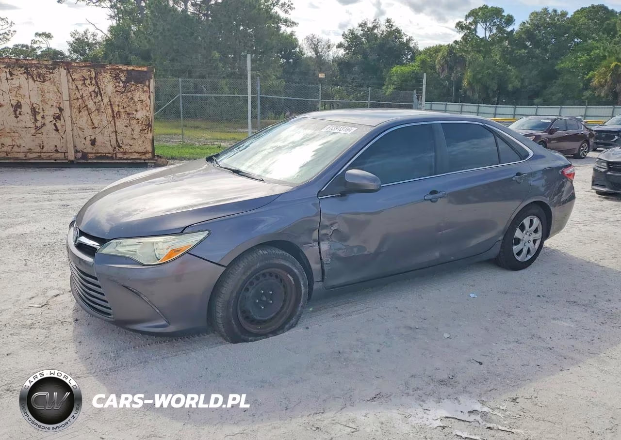 2016 Toyota Camry Le