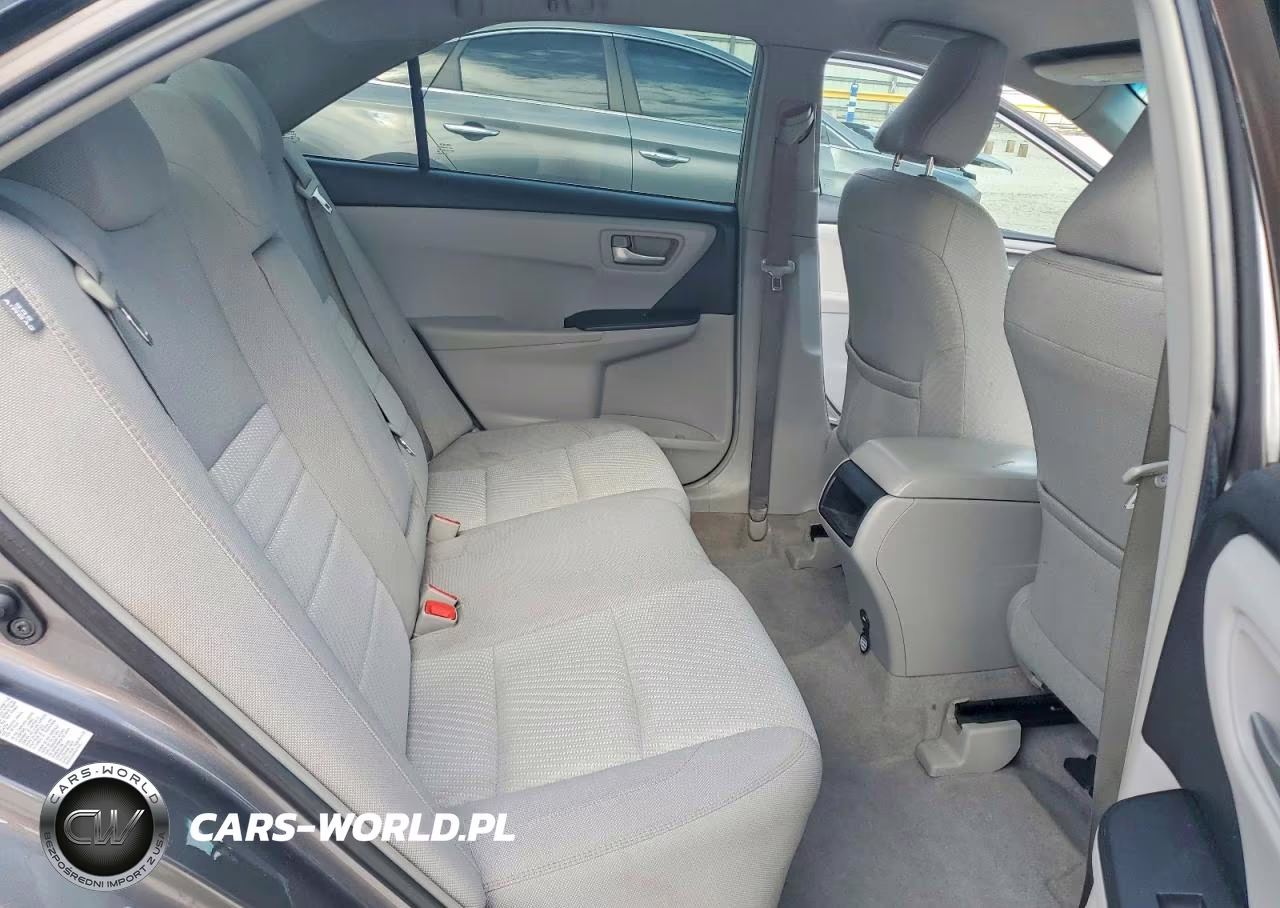 2016 Toyota Camry Le VIN:4T1BF1FK5GU595576 - 10