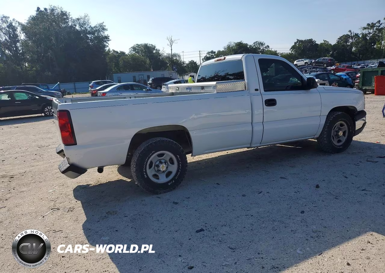2004 Chevrolet Silverado C1500 VIN:1GCEC14TX4Z121465 - 3