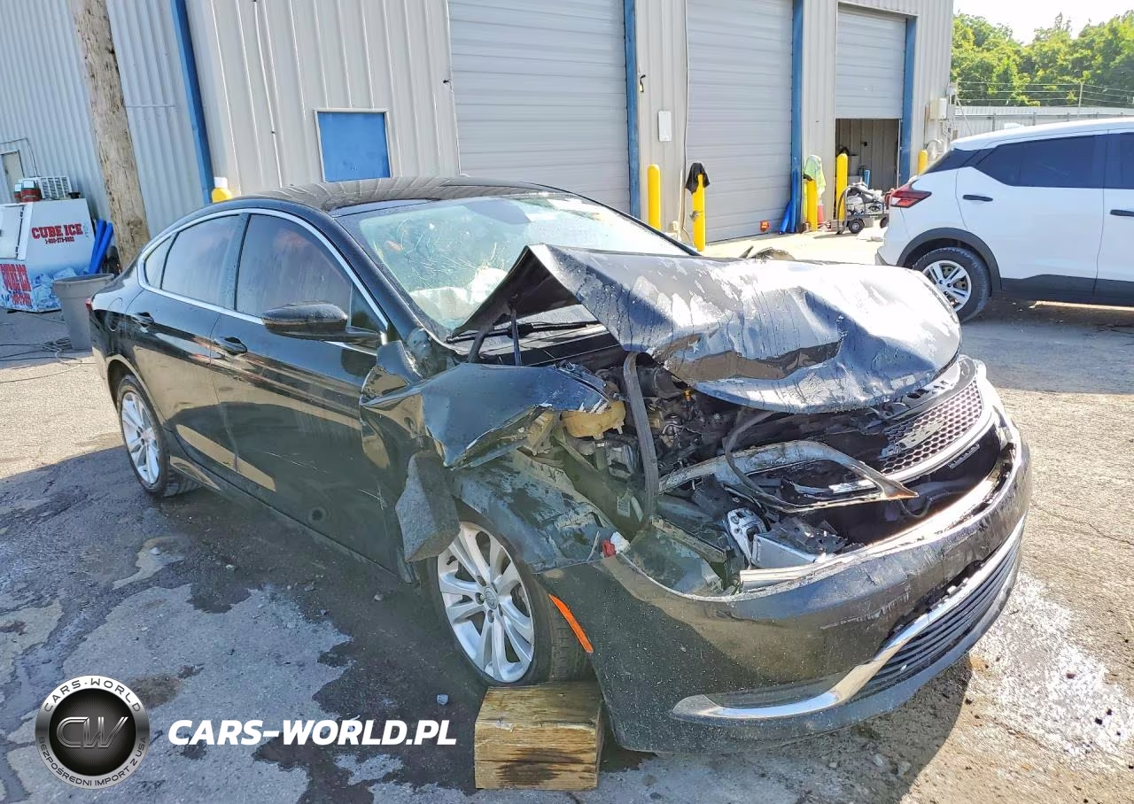 2015 Chrysler 200 Limited VIN:1C3CCCAB7FN614985 - 4