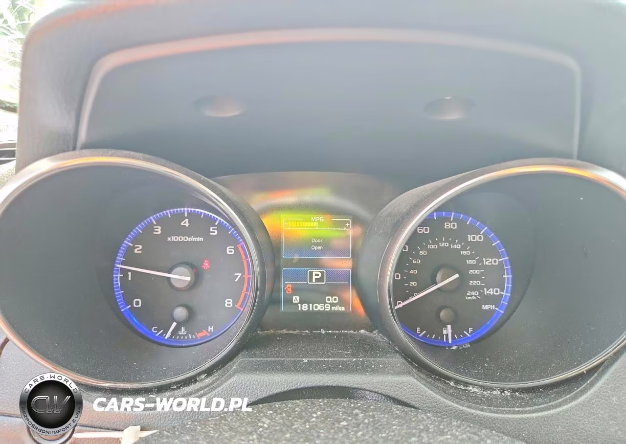 2017 Subaru Outback 2.5I Premium VIN:4S4BSACCXH3214269 - 9